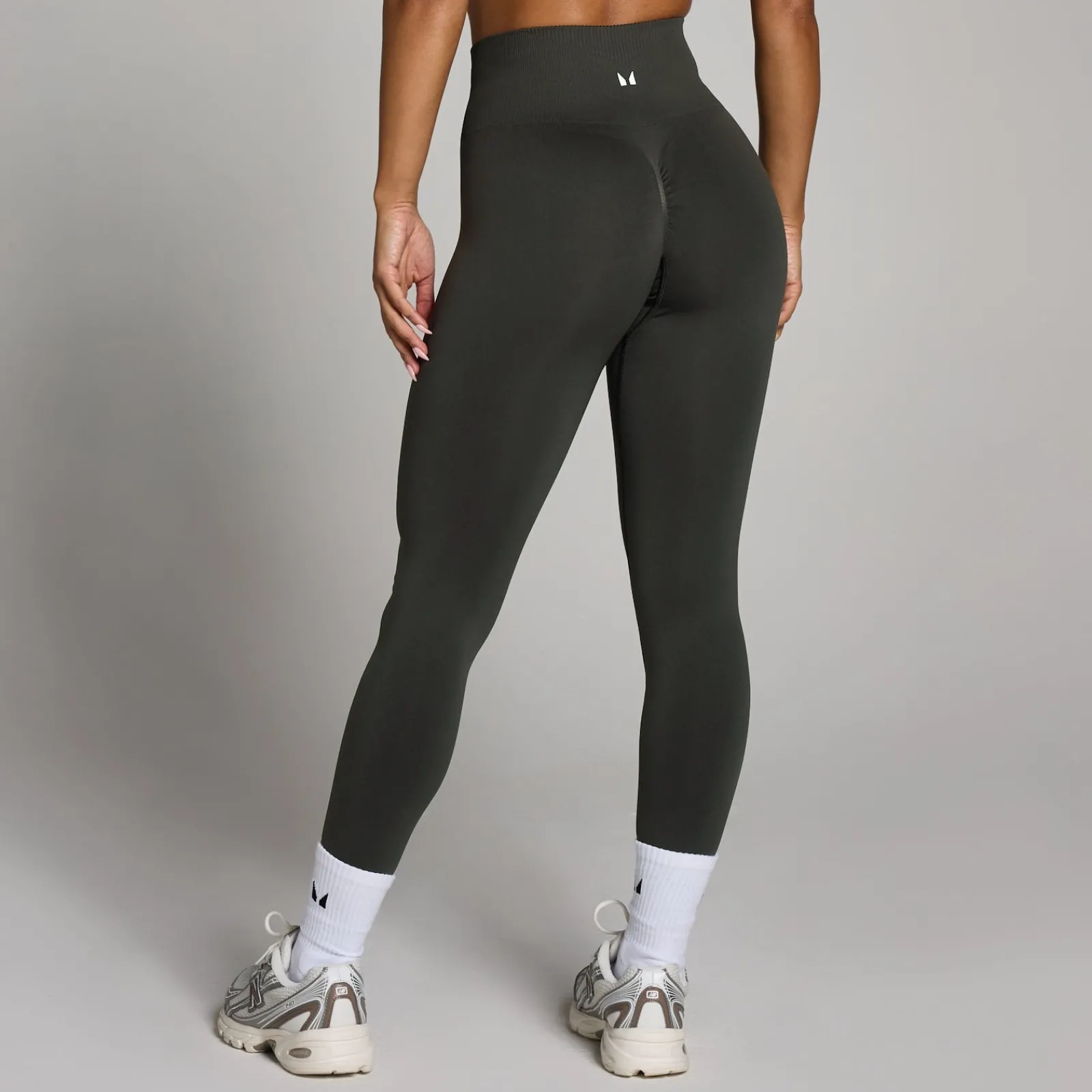 Best P Dae Tepo Naadoze egging DAMES Leggings
