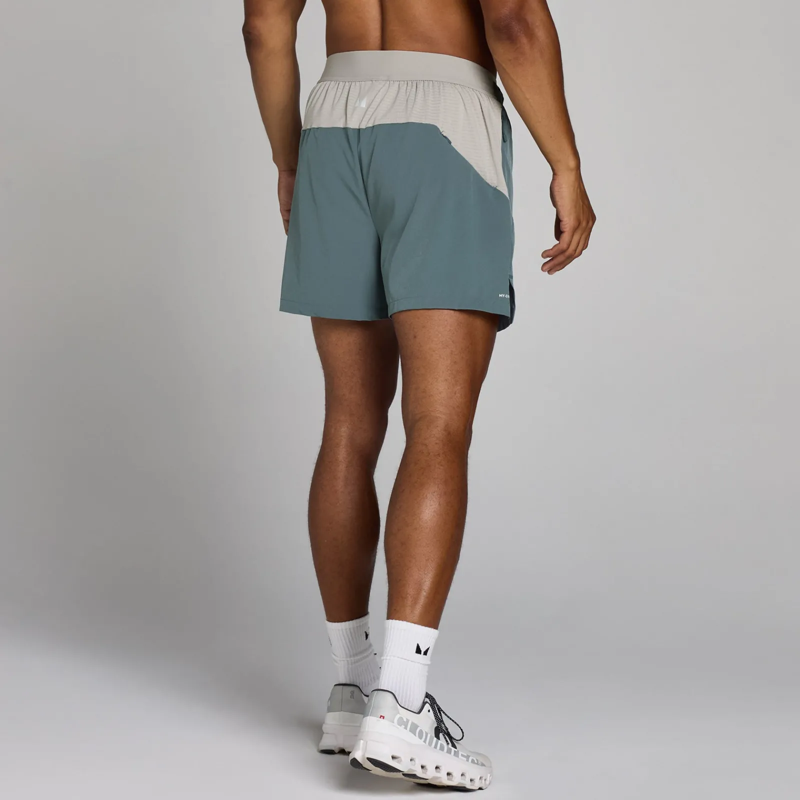 Online P Heren Training Utra 5" hort Heren Shorts