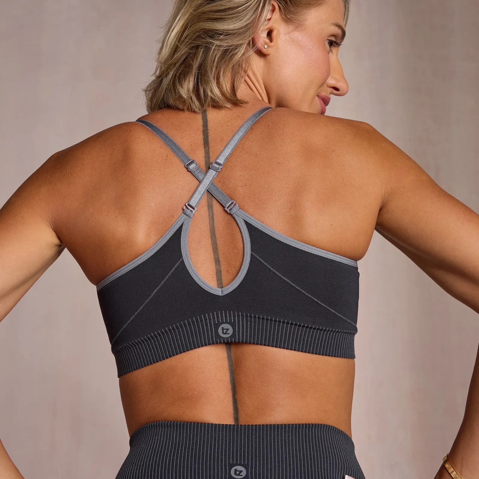 P naadoze beha et V-ha DAMES Sportbeha'S
