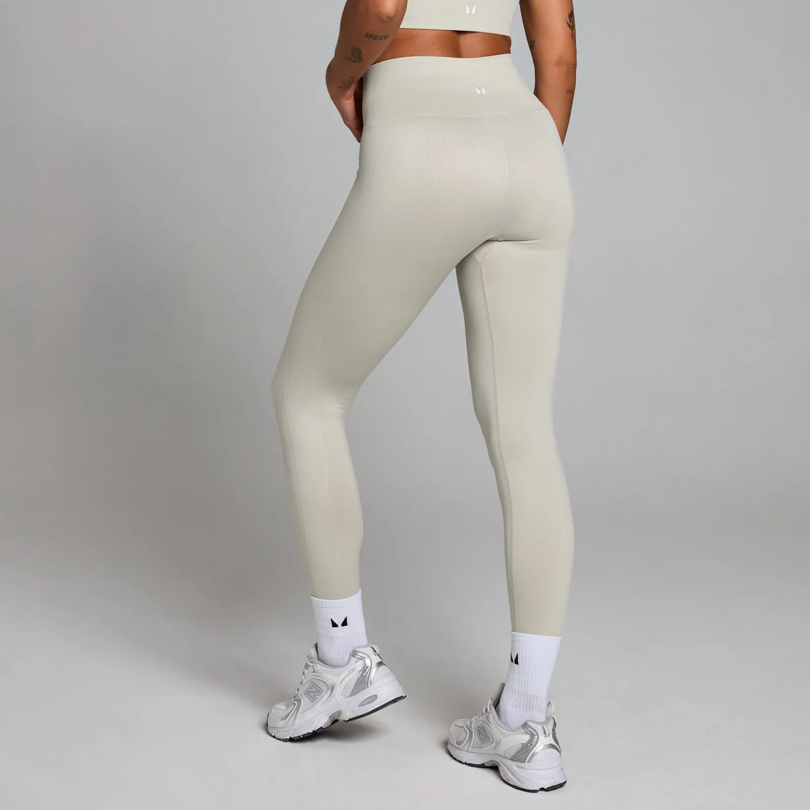 P hape naadoze egging voor dae DAMES Leggings