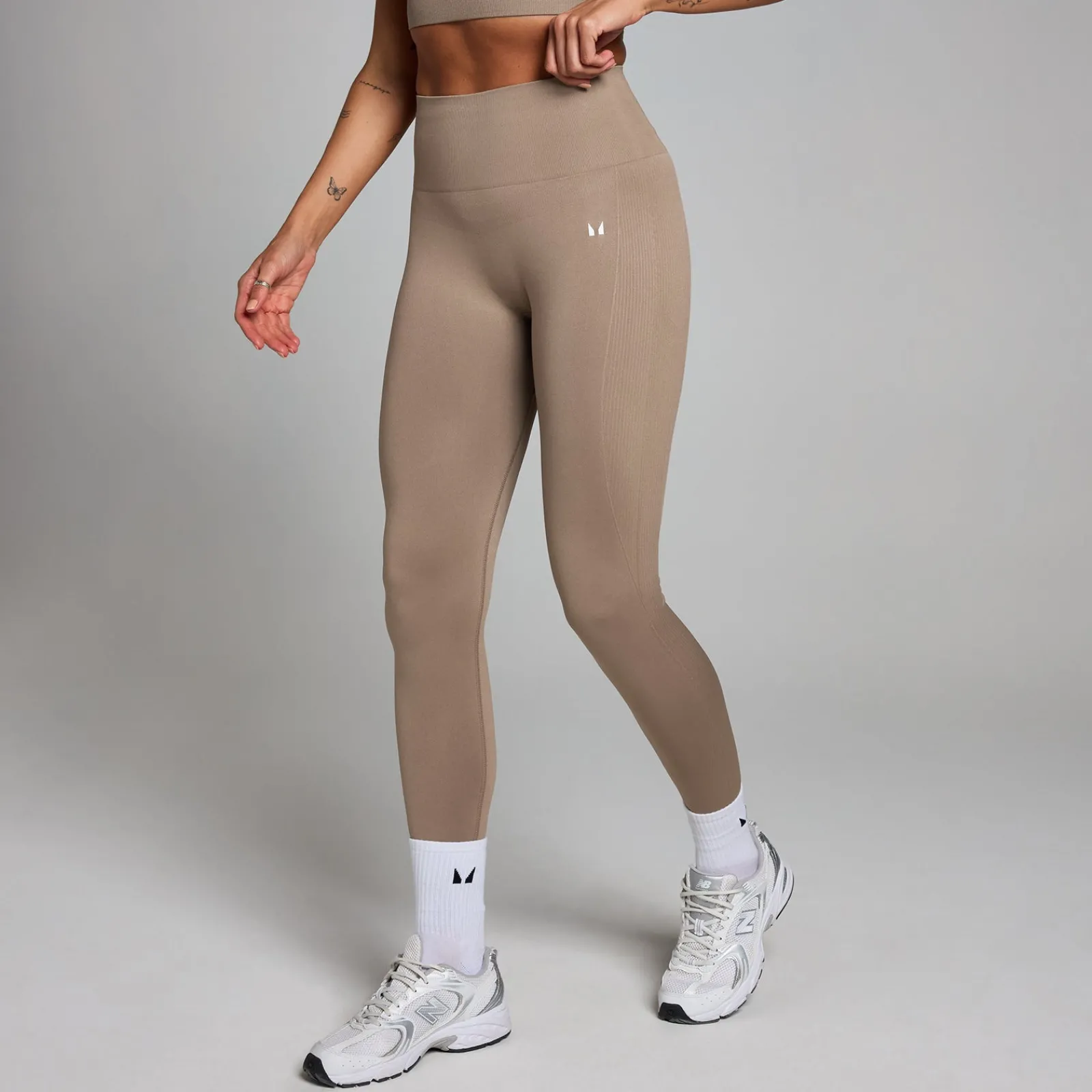 P hape naadoze egging voor dae DAMES Leggings