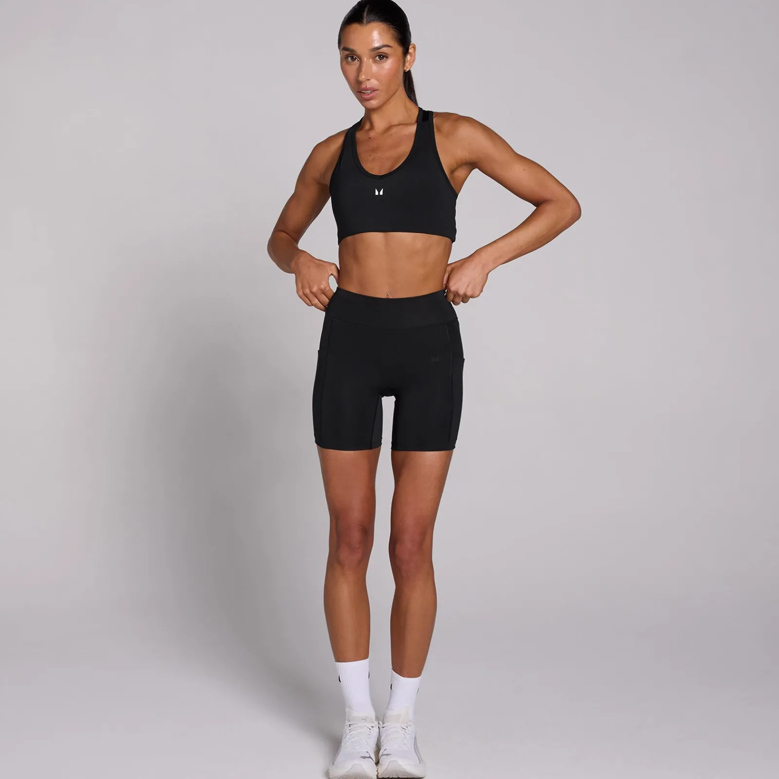 P Woen' Training Pocket hort DAMES Shorts