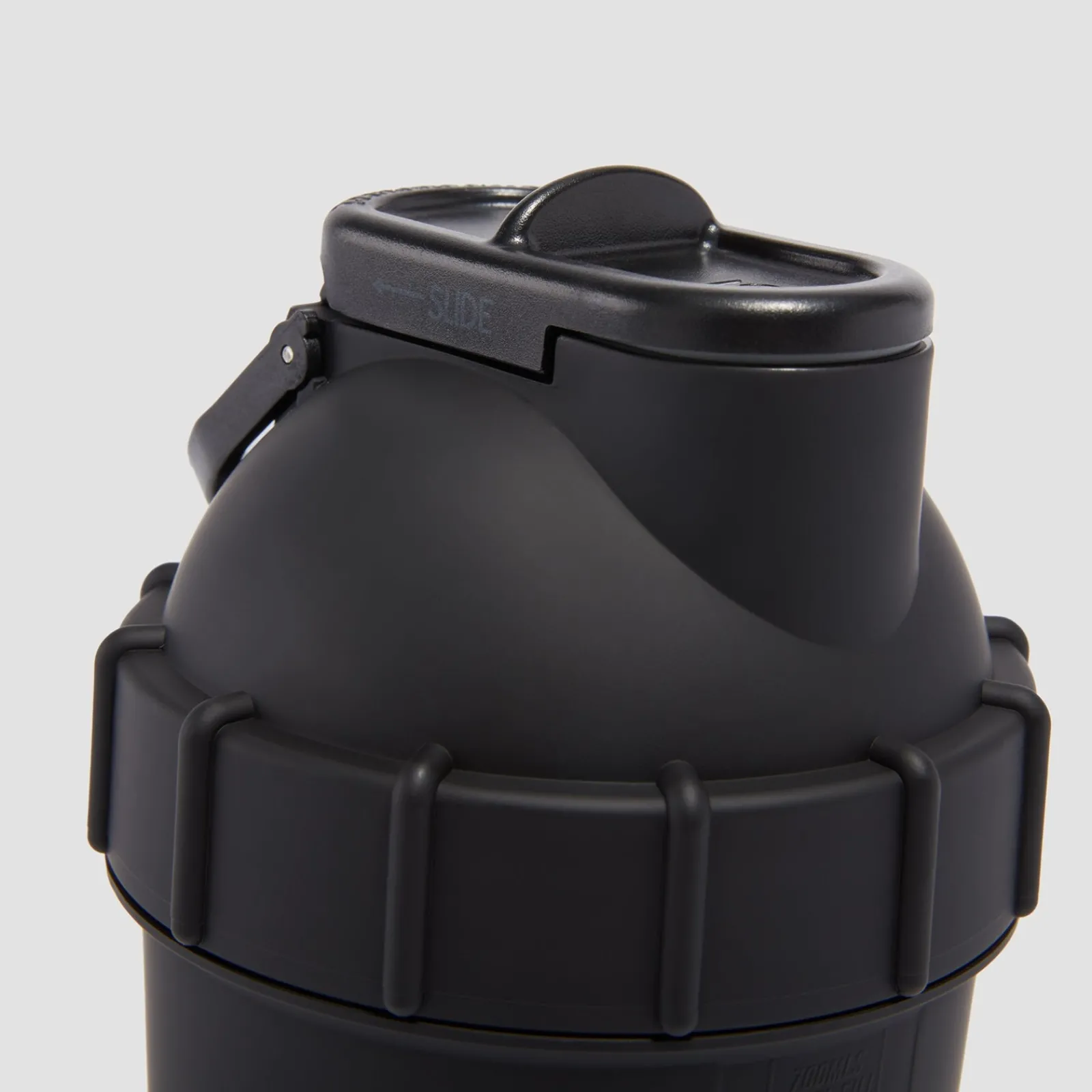 Best ShakeSphere Shaker – Zwart – 700ml Shakers & Flessen